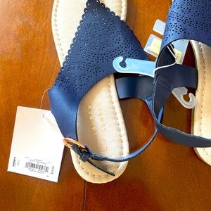 Lauren Conrad navy blue Sandles